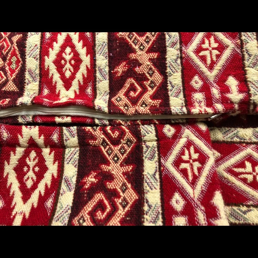 VTG SQUARE TRIBAL PILLOWCASES‎